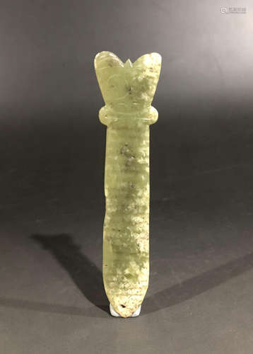 A HONGSHAN CULTURE JADE