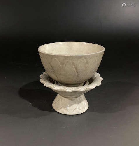 A SONG DYNASTY DING KILN TEA CUP