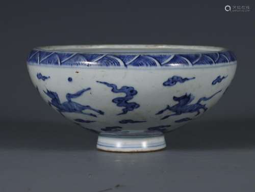 BLUE & WHITEFLYING HORSE AMONG CLOUDS ANDCONCH SHELL CUP
