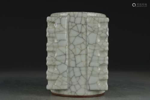 GE WARE CRACKLED CONG-FORM VASE