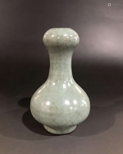 A SONG DYNASTY GUAN KILN BOTTLE