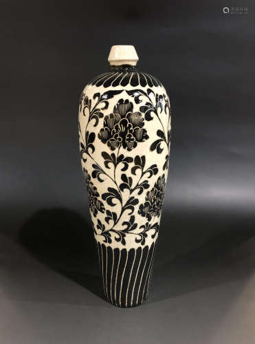 A SONG DYNASTY CIZHOU KILN PLUM BOTTLE