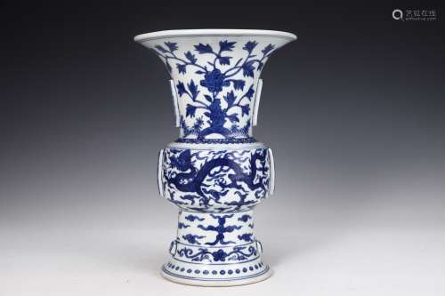 A Blue and White DRAGON AND FLOWER PATTERN VASE