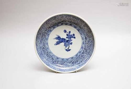 A Chinese blue and white dish, 18th/19th century