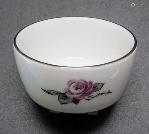 Zierschälchen mit Rose / Gewürzschälchen / A decorative dish...