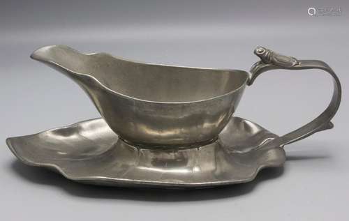 Jugendstil Sauciere mit Zikade / An Art Nouveau sauce boat w...