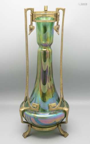 Jugendstil Glasziervase / An Art Nouveau glass vase, Johann ...