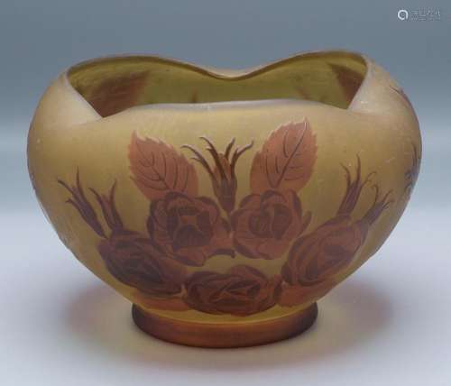 Jugendstil Vase mit Rosen / An Art Nouveau vase with roses, ...