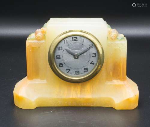 Art Déco Tischuhr / An Art Deco pâte-de-verre table clock wi...