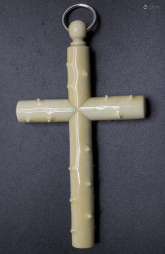 Ein Elfenbeinkreuz / An ivory crucifix, um 1900