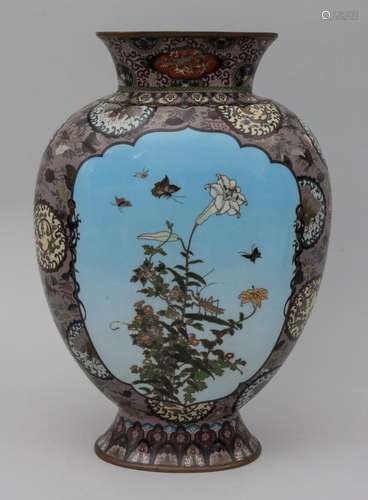 Seltene und große Cloisonné-Silberstegziervase, Japan, Meiji...