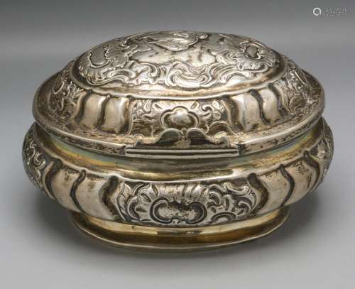 Rokoko Zuckerdose / A silver sugar bowl, Moskau/Moscow, um 1...