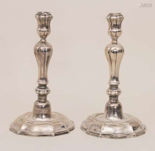 Paar Barock Kerzenleuchter / A pair of Baroque silver candle...