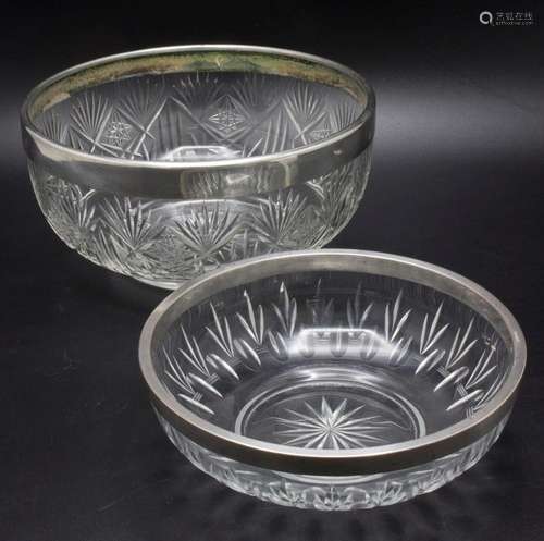 2 Glasschalen mit Silbermontur / Two glass bowls with silver...