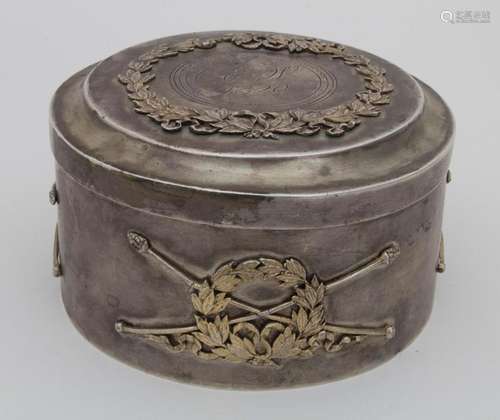 Empire Deckeldose / A lidded Empire silver box, Johann Valen...