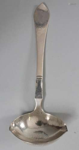 Saucenkelle 'Continental' / A gravy ladle 'Co...