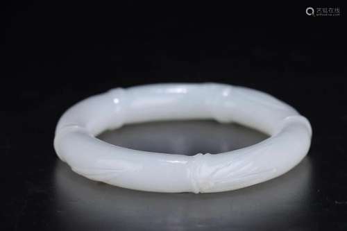 A Hetian Jade Bangle