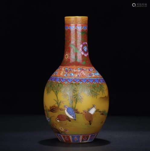 An Imperial Glass Olive Vase