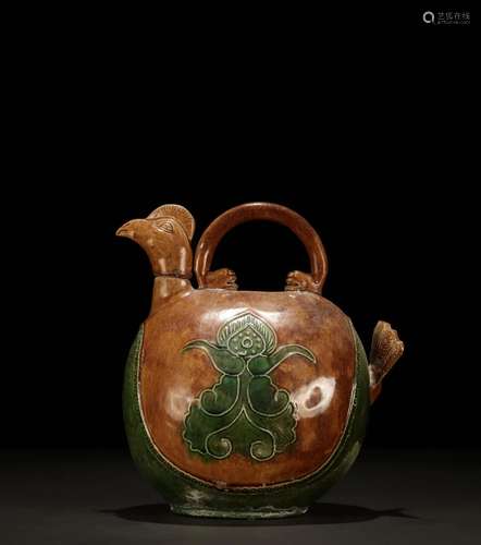 A Sancai-Glazed Pottery Ewer