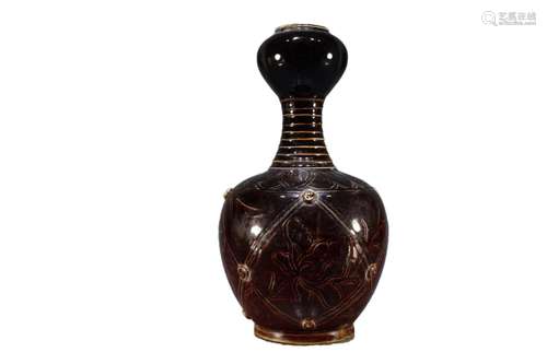 A Dingyao Russet-Glazed Garlic-Shaped Vase