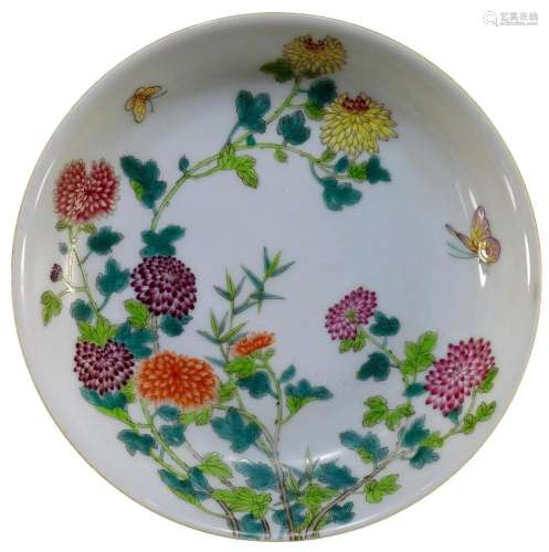 A Famille-Rose Dish