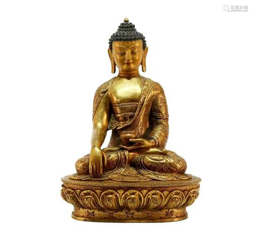 A fine gilt bronze Sakyamuni statue