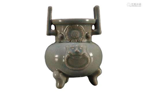 A Ru-Type Celadon-Glazed Tripod Censer