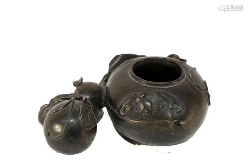 A finely made bronze water jar