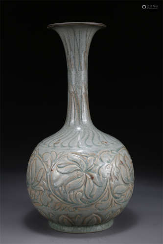 A Celeste Glazed Long-Neck Porcelain Bottle.