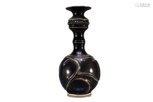 A Dingyao Black-Glazed Vase