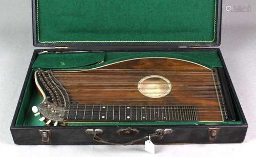 Zither im Kasten