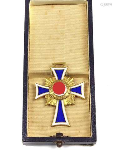 Mutterkreuz in Gold