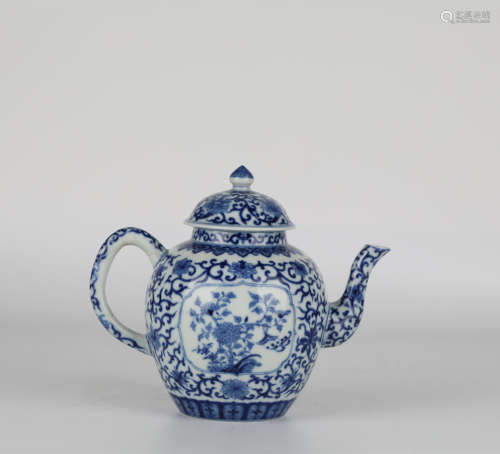 Chinese blue and white flower porcelain pot,Qianlong