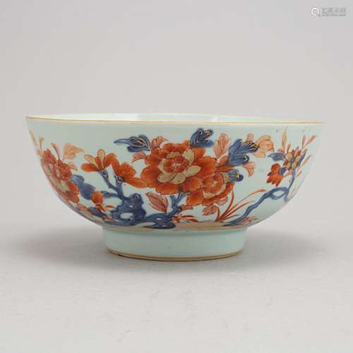 An imari bowl, Qing dynasty, Qianlong (1736-95).