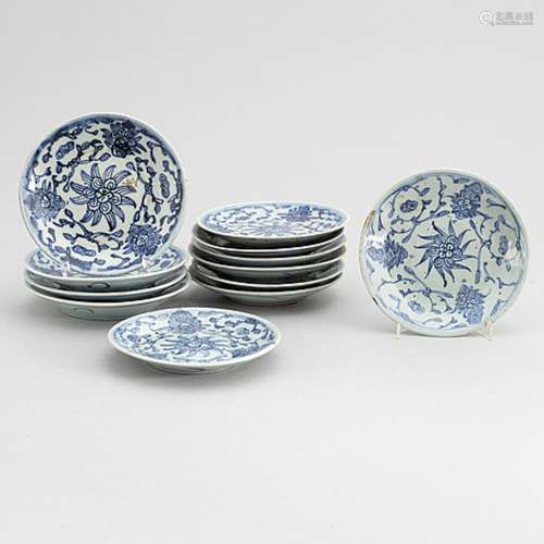 A set of 12 similar Chinese blue and white porcelain small d...