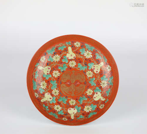 Coral red ground flower pattern plate，19th