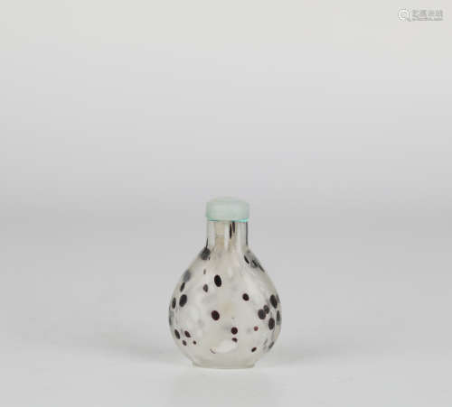 Glass carved snuff bottle,18th