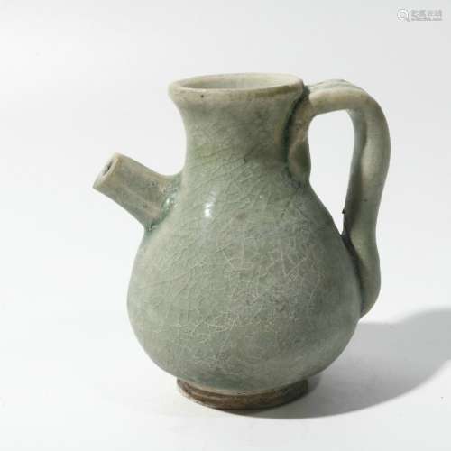 Green Glaze Porcelain Pot, China