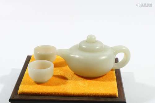 Set Of Jade Pot And Cups一套, China