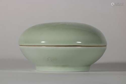 Green Glaze Porcelain 