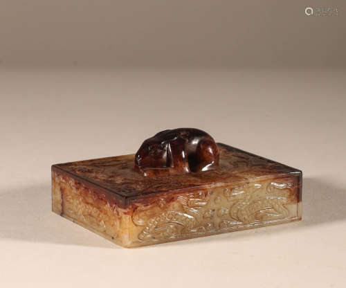 Han Hetian jade animal seal