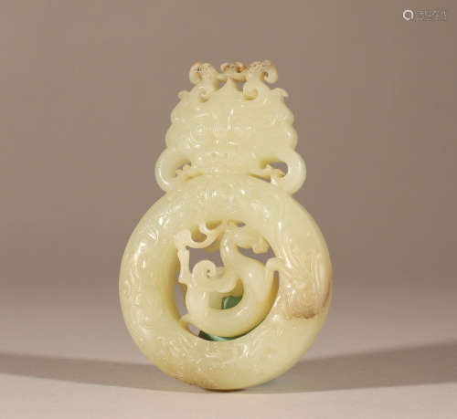 Qinghetian jade pendant