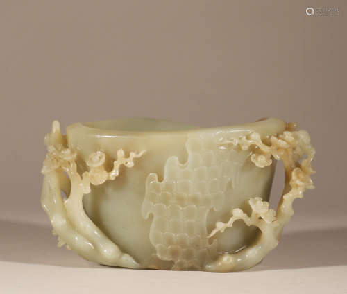 Qinghetian jade cup