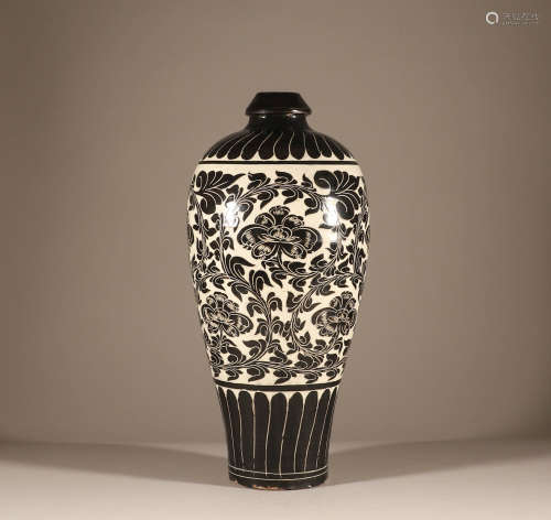 Song Cizhou kiln plum vase