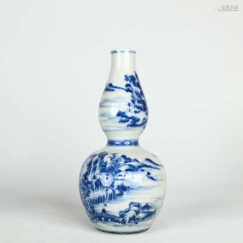 Chinese Blue-and-white Gourd-shaped Vase