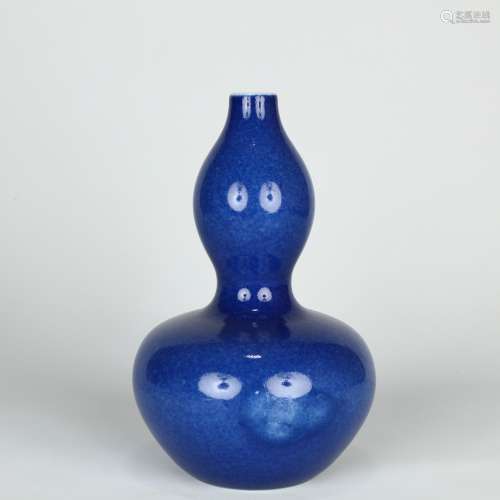 Blue-glazed Gourd-shaped Vase