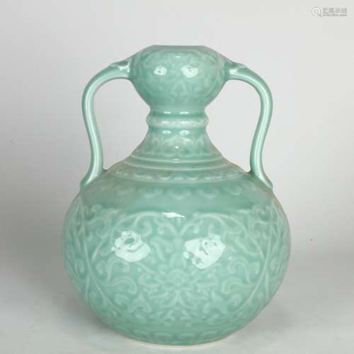 Pea Green Glazed Zun Vessel