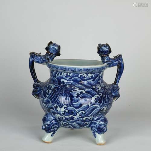 Chinese Blue-and-white Tripod Furnace