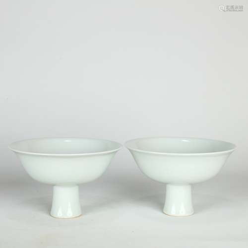 Chinese White-glazed Blue-and-white Stem Bowl