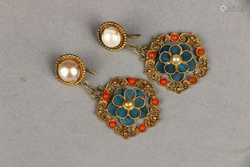 Gilt Silver Eardrops with Pearls and Kingfisher Feathers